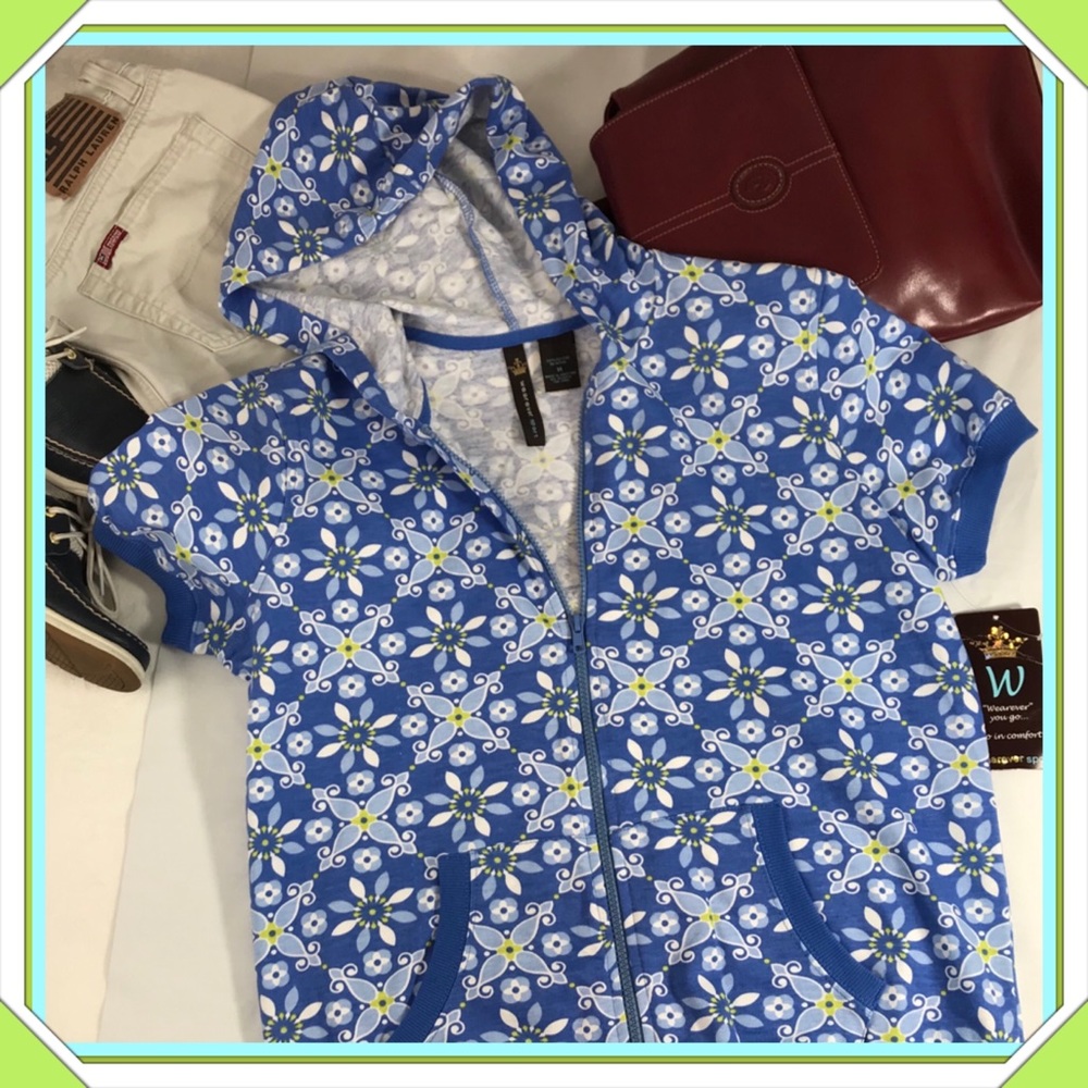 Short sleeve hooded thermal sweatshirt zip up Sz M
